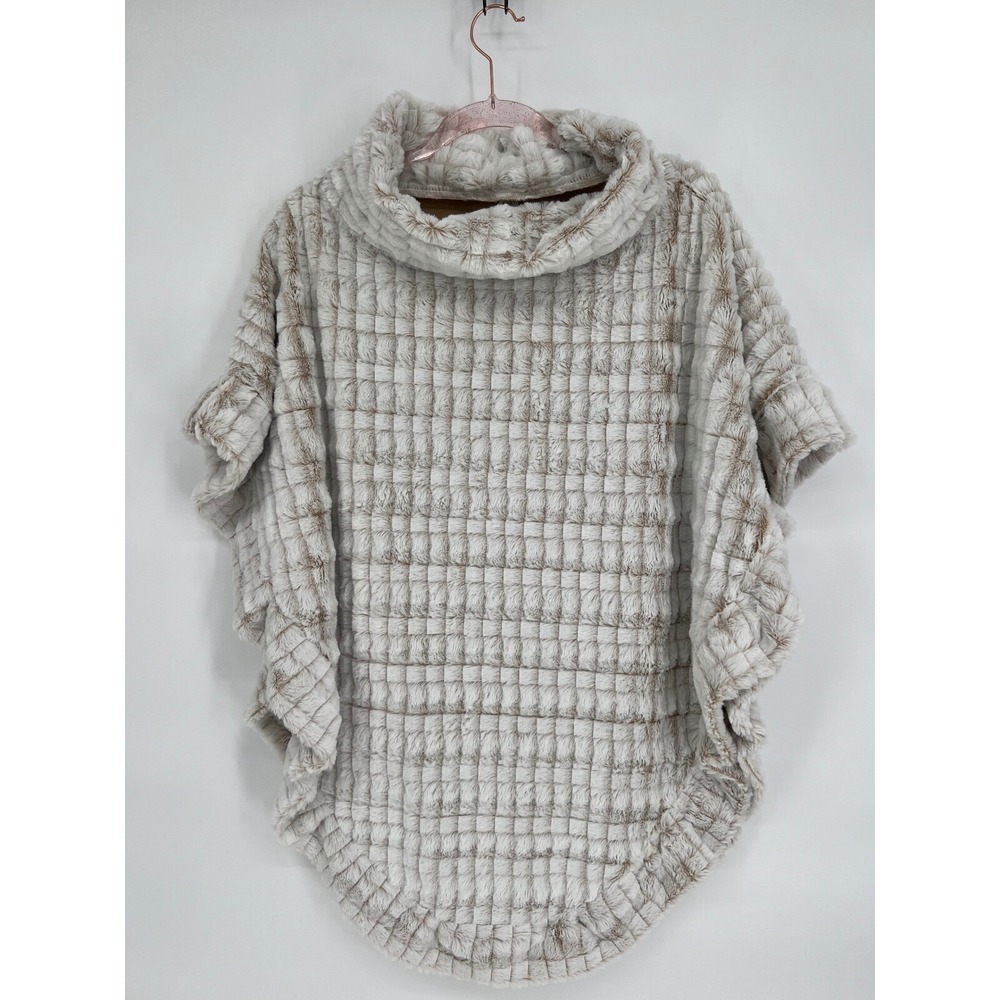 Cato Faux Fur Poncho Cowl Neck Ruffle‎ Trim One Size Soft Warm - Beautiful!